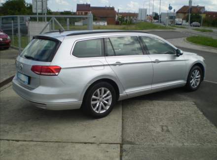 Volkswagen - Passat