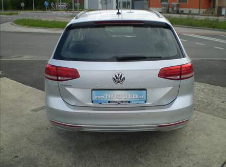 Volkswagen - Passat
