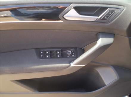 Volkswagen - Touran