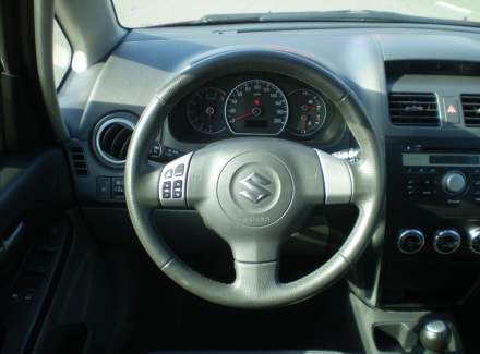 Suzuki - SX4