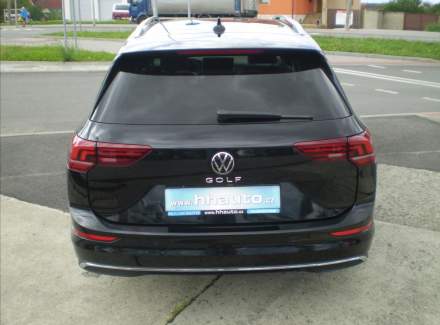 Volkswagen - Golf