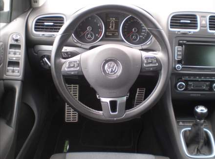Volkswagen - Golf