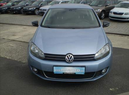 Volkswagen - Golf