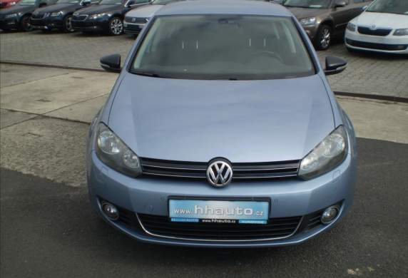 Volkswagen - Golf