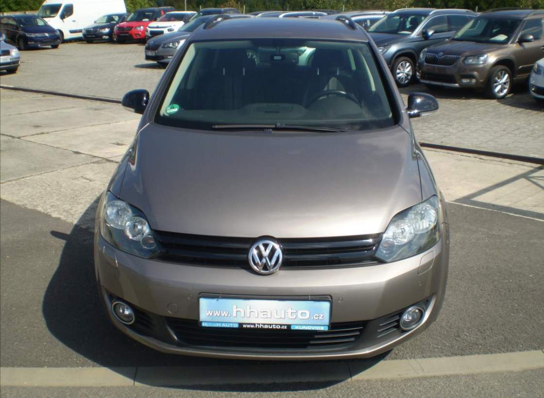 Volkswagen - Golf