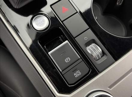 Volkswagen - Touareg