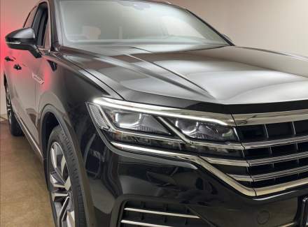 Volkswagen - Touareg