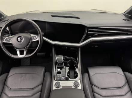 Volkswagen - Touareg