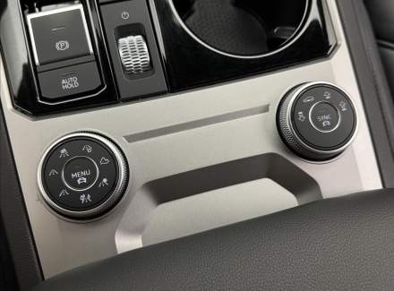 Volkswagen - Touareg