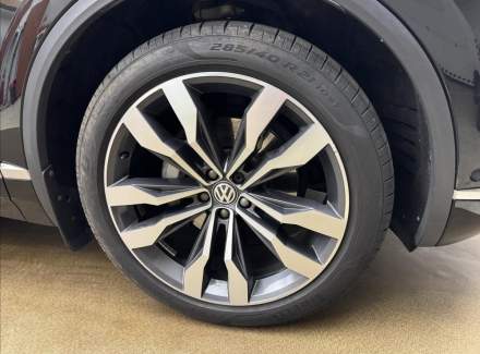 Volkswagen - Touareg