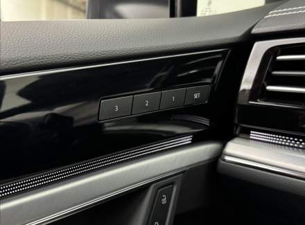 Volkswagen - Touareg