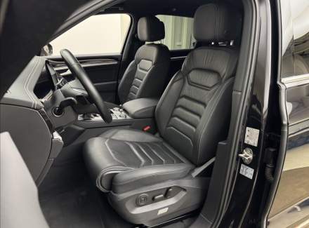 Volkswagen - Touareg