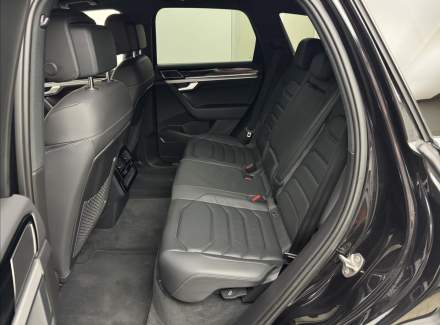 Volkswagen - Touareg