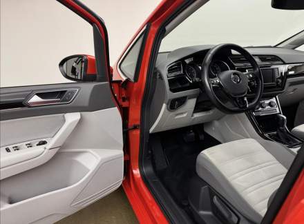 Volkswagen - Touran