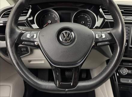 Volkswagen - Touran