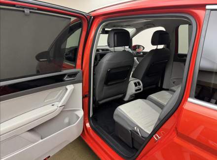 Volkswagen - Touran