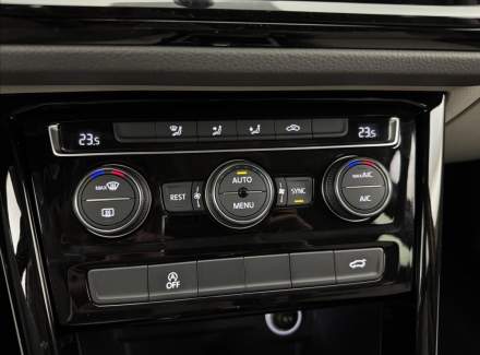 Volkswagen - Touran