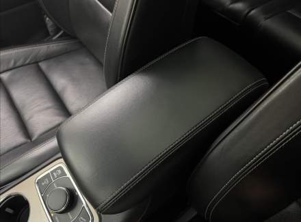 Jeep - Grand Cherokee