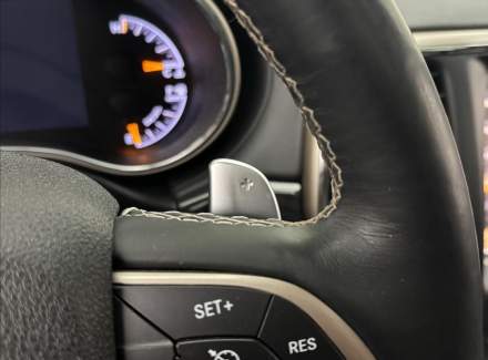 Jeep - Grand Cherokee