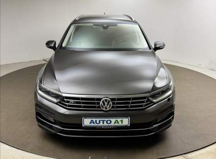 Volkswagen - Passat