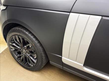 Land Rover - Range Rover