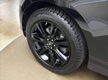 Land Rover - Range Rover Velar