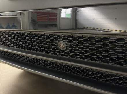 Land Rover - Range Rover Velar