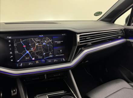 Volkswagen - Touareg