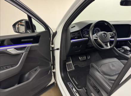 Volkswagen - Touareg