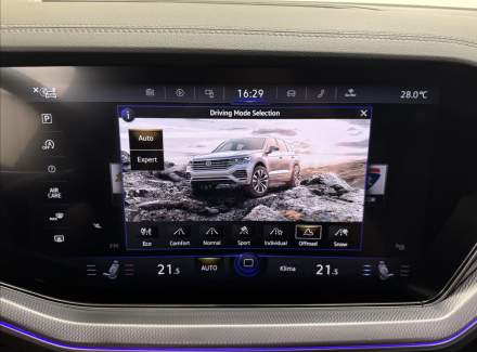 Volkswagen - Touareg