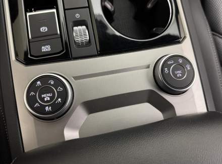 Volkswagen - Touareg