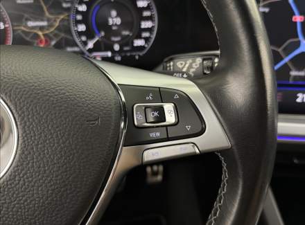 Volkswagen - Touareg