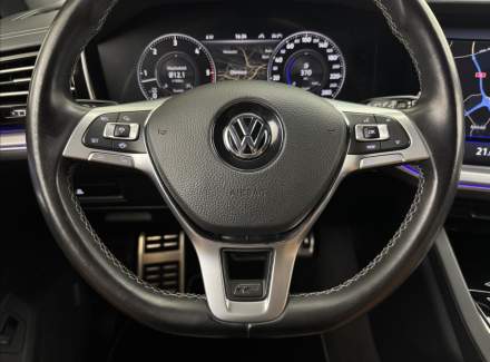 Volkswagen - Touareg