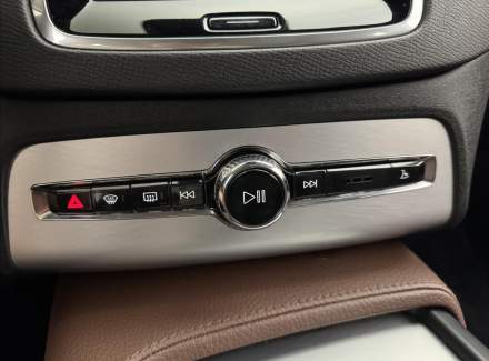 Volvo - XC90