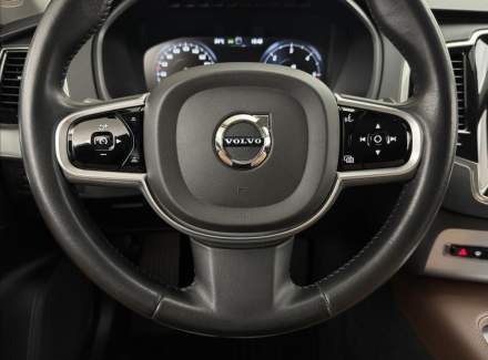 Volvo - XC90