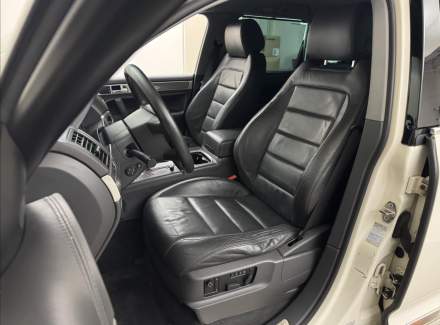 Volkswagen - Touareg