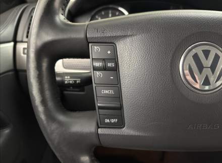 Volkswagen - Touareg