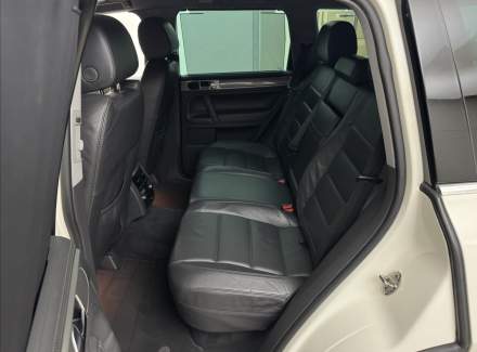 Volkswagen - Touareg