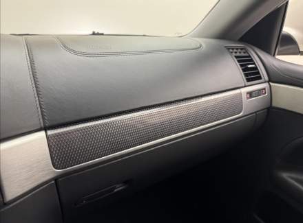 Volkswagen - Touareg