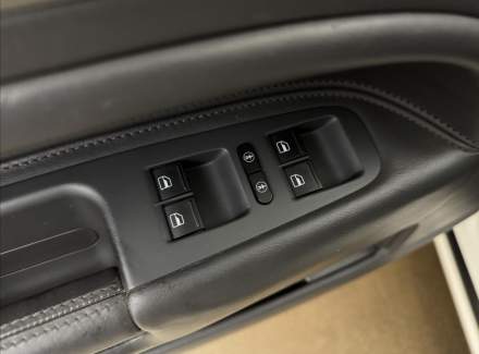 Volkswagen - Touareg