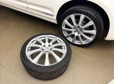 Volkswagen - Touareg