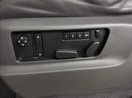 Volkswagen - Touareg