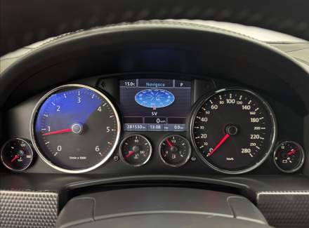 Volkswagen - Touareg