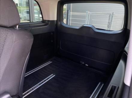 Mercedes-Benz - Vito