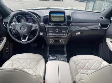 Mercedes-Benz - GLS