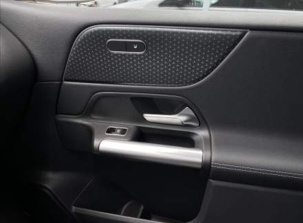 Mercedes-Benz - B-class