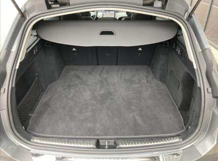 Mercedes-Benz - C-class