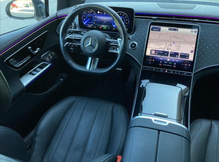 Mercedes-Benz - EQE