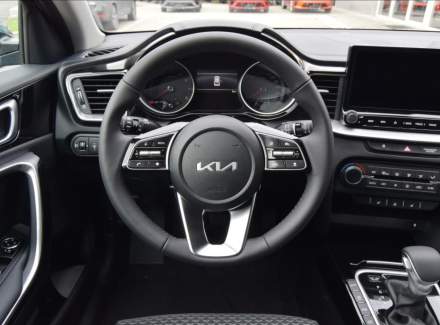 Kia - XCeed