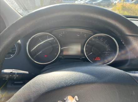 Peugeot - 3008